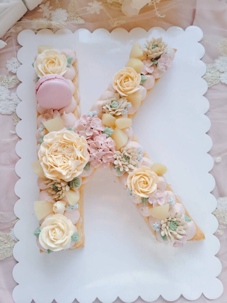 イニシャルブーケ